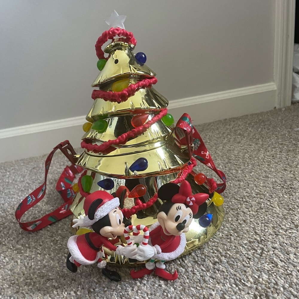 Disney Parks 50th Anniversary Minnie and Mickey souvenir bag